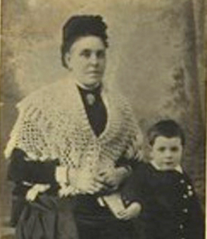 Photo of photos/Jessie Mary Darnley (nee McLennan) with son Robert